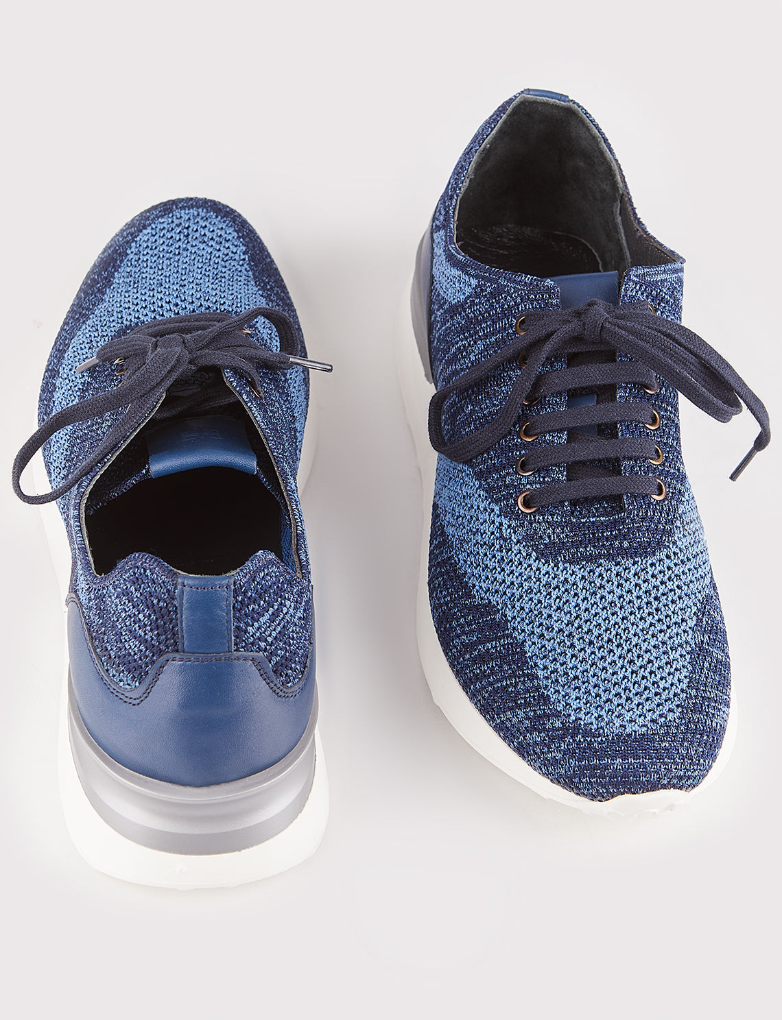 Men Blue Lace Up Knit Sneakers