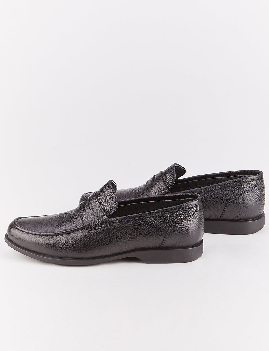 Men Black Genuine Leather Round Toe Penny Loafers