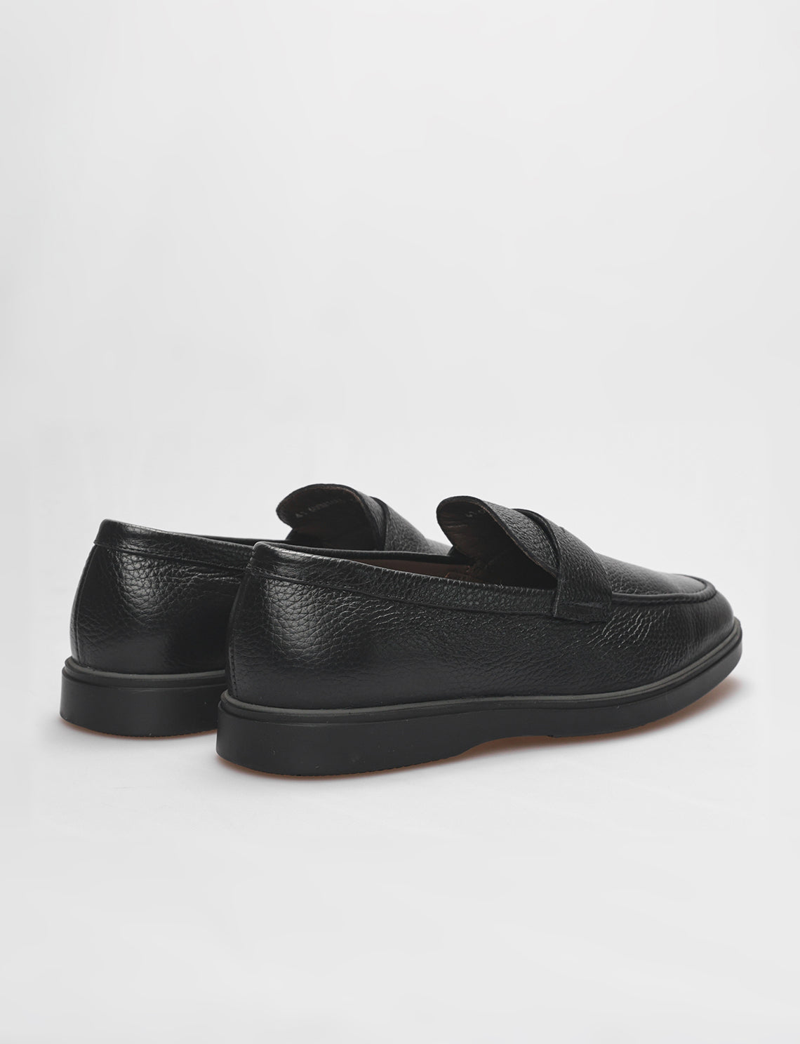 Men Black Genuine Leather Casual Loafers