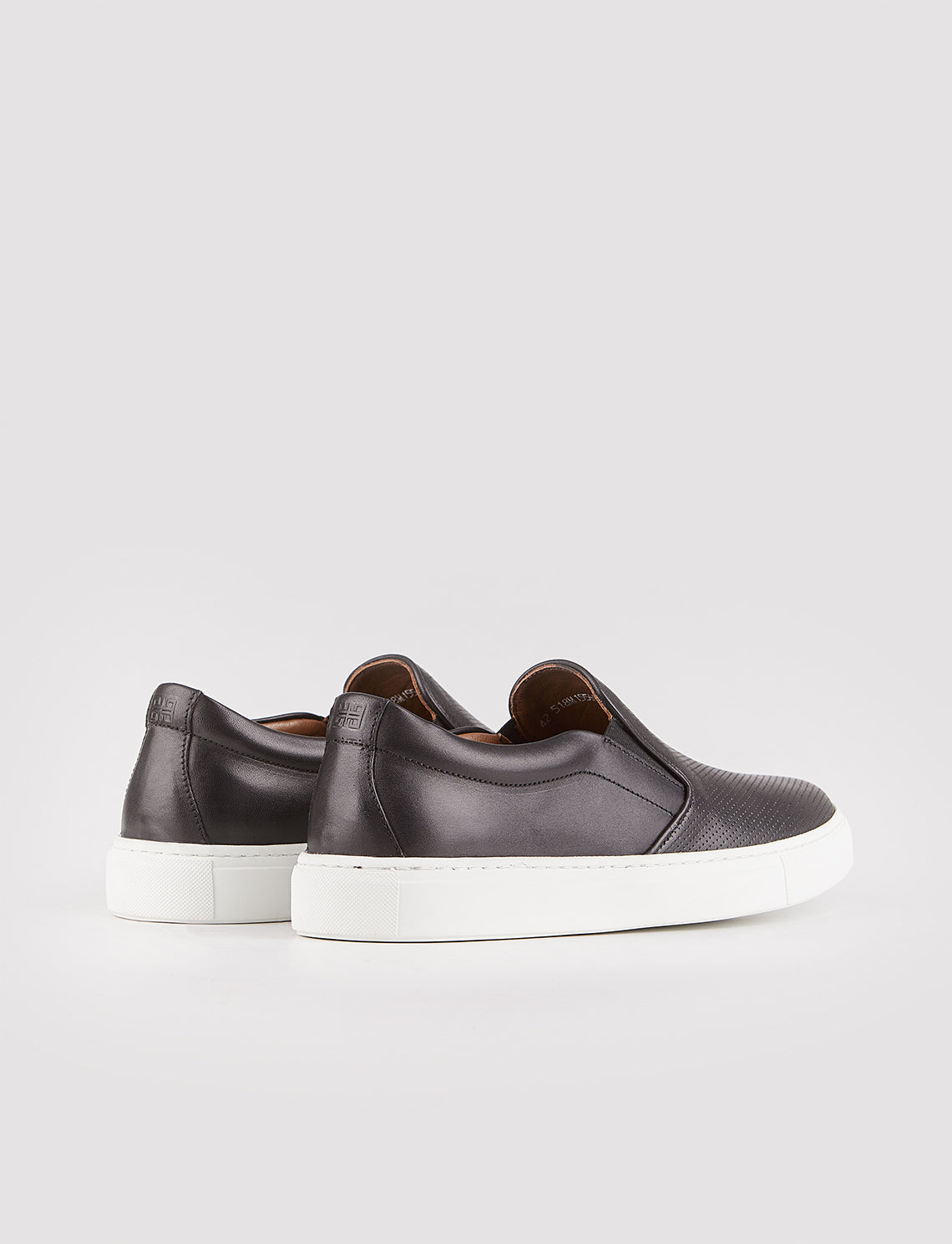 Cabani 518M1556B Erkek %100 Hakiki Deri Sneaker Ayakkabı 1061 Delikli Siyah-Siyah Napa