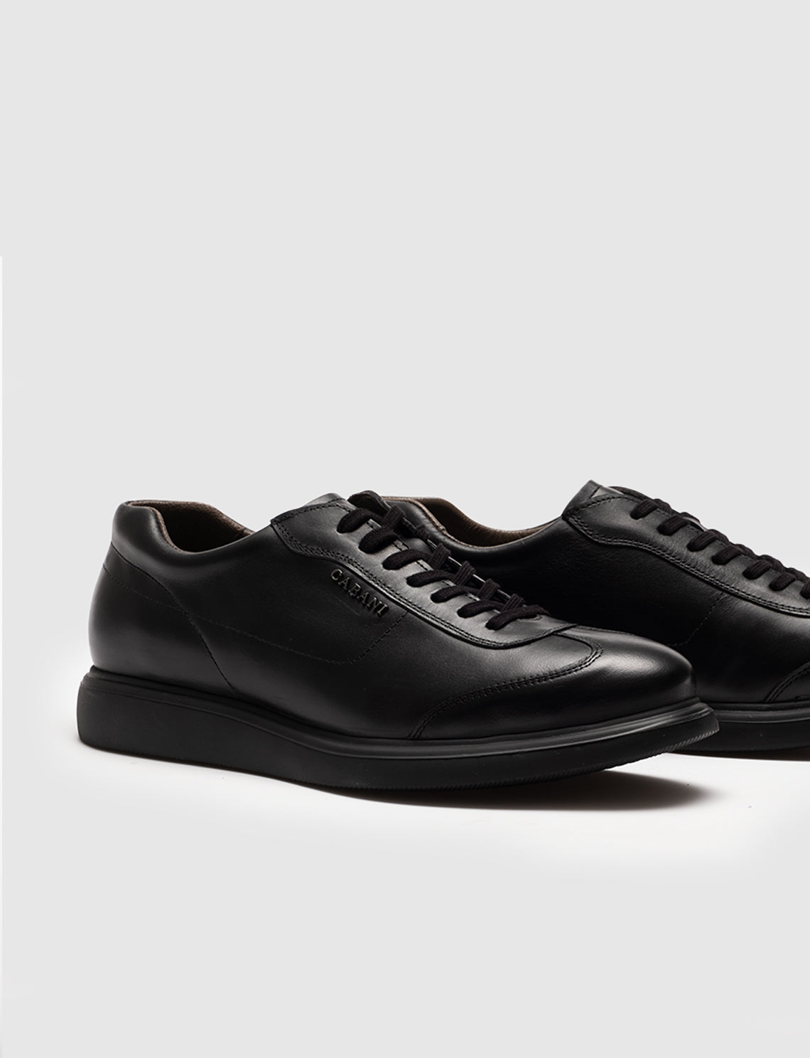 Cabani 114M747 Erkek %100 Hakiki Deri Sneaker Ayakkabı 017 Siyah Antik-Siyah Geyik